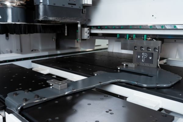 Сверлильно-присадочный центр с ЧПУ KDT KD-610NH