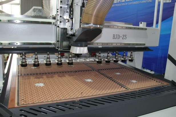 Фрезерный станок с ЧПУ BJD-Z5 2030 NESTING LINE