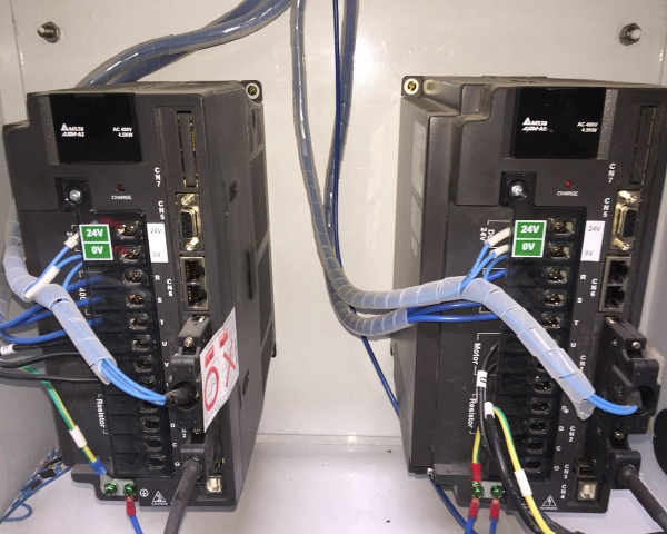 Автоматический торцовочный станок проходного типа EcoWood CFS-200 CFS-200 MAX