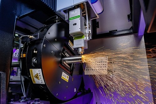 Оптоволоконный лазерный станок для металлических труб METALTEC T-30 (MAXPHOTONICS 3000W)