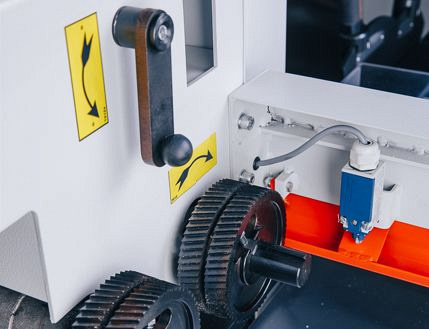 Четырехсторонний продольно-фрезерный станок OSTERMANN 180S