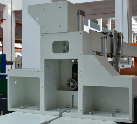 Раскроечный центр Nanxing NP-330FG