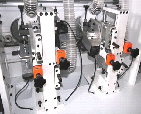 Кромкооблицовочный автоматический станок BJD F730J