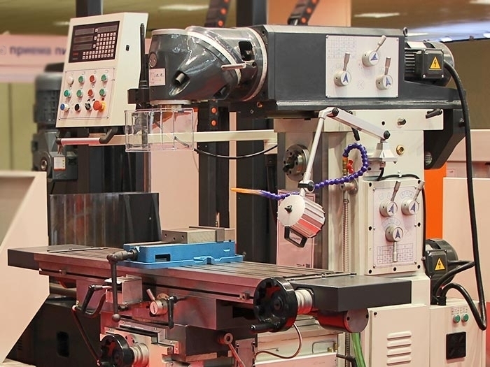 Широкоуниверсальный фрезерный станок FHU3