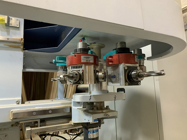 Универсальные обрабатывающие центры с ЧПУ Beaver UNIVERSAL-L