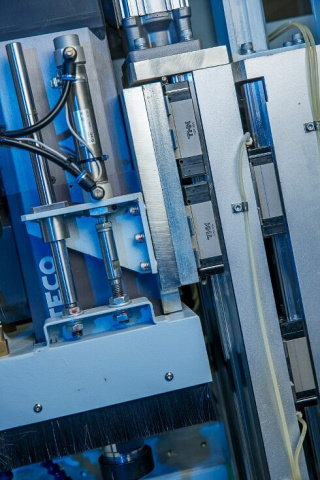 Универсальные обрабатывающие центры с ЧПУ Beaver UNIVERSAL-L