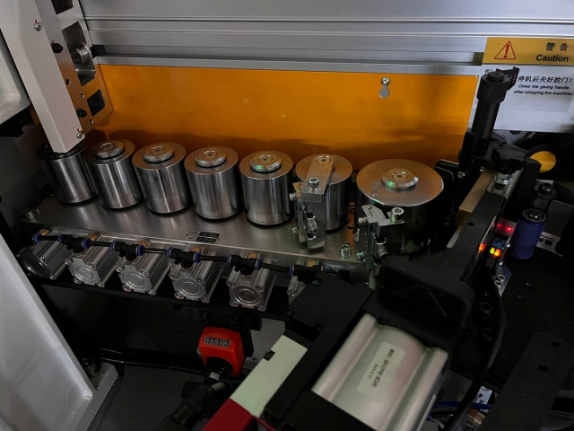 Автоматический кромкооблицовочный станок Nanxing NB8PCHG-PC