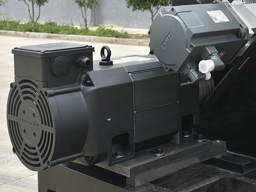 Токарный станок c ЧПУ с прямой станиной MetalTec CK 40x750