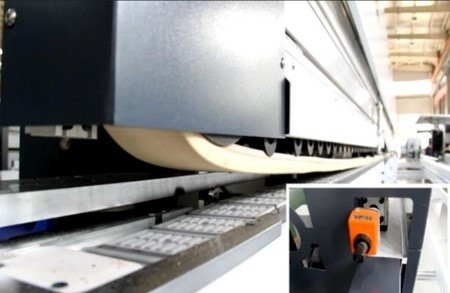 Кромкооблицовочный автоматический станок  BJD F872JS