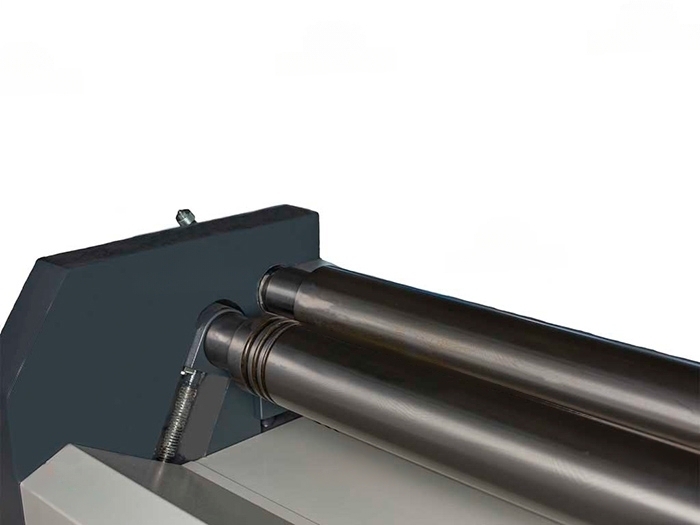 Мощные трехвалковые вальцы ST3 130-15/6