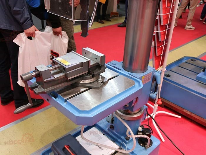 Сверлильный станок Z5050