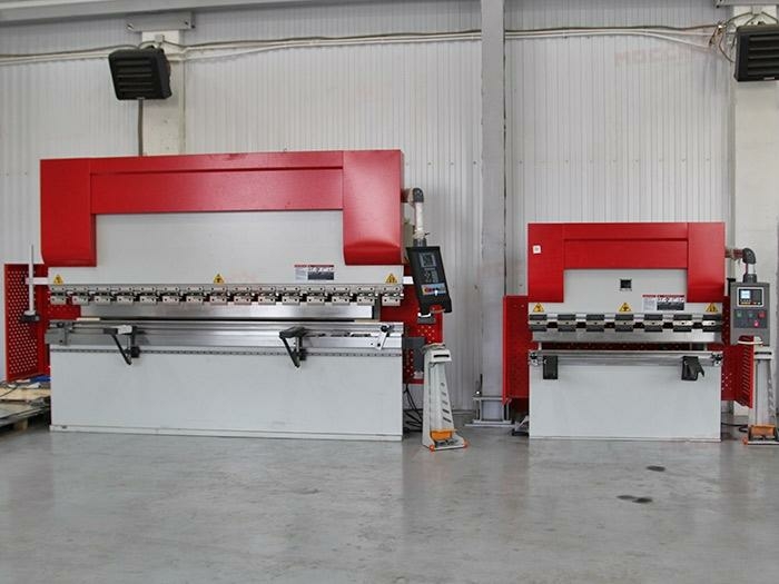 Вертикальный листогибочный пресс WC67Y-125T/3200