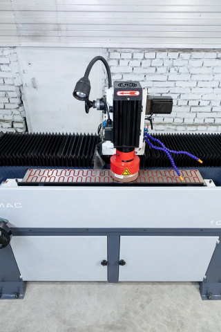 Автоматический станок для заточки плоских ножей IRONMAC 1000AM