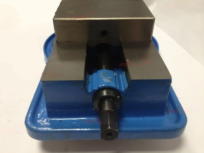 Станочные тиски TQB 6