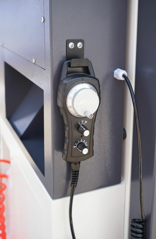 Вертикальный обрабатывающий центр MILLMASTER VMM-1160S с ЧПУ