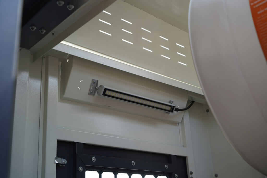 Вертикальный обрабатывающий центр MILLMASTER VMM-855S с ЧПУ