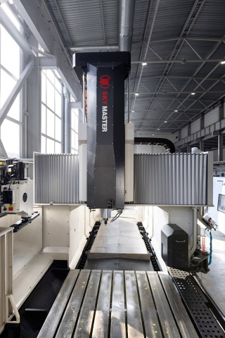 Портальный фрезерный центр SPITZEN SMG-2316 (VM2018A)