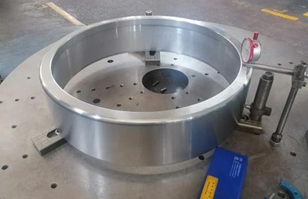 Вертикальный токарный станок с ЧПУ KVT60