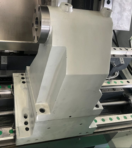 Токарный станок с наклонной станиной KTH 60/600