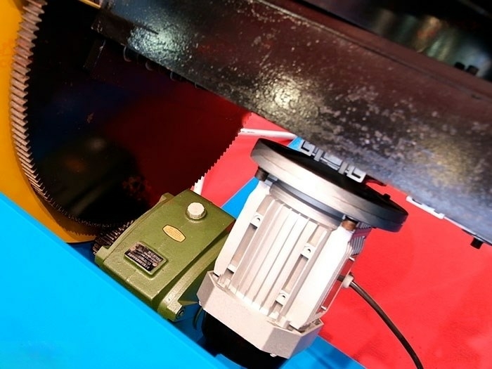 Сварочный позиционер BY-1200