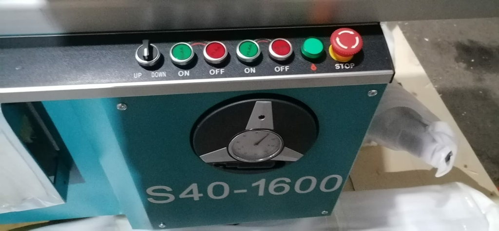 Форматно-раскроечный станок с кареткой 1600 мм S40