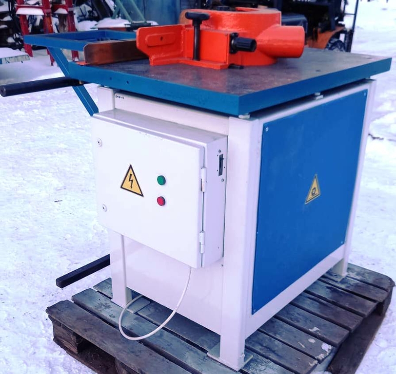 Фрезерный станок Ф-130-04 б/у, 2 эл. скорости (Ф130-04.240118)