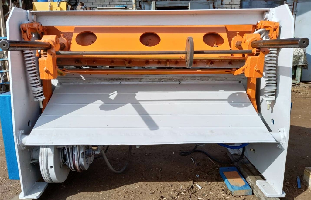 Ножницы гильотинные НД3314Г б/у после ремонта