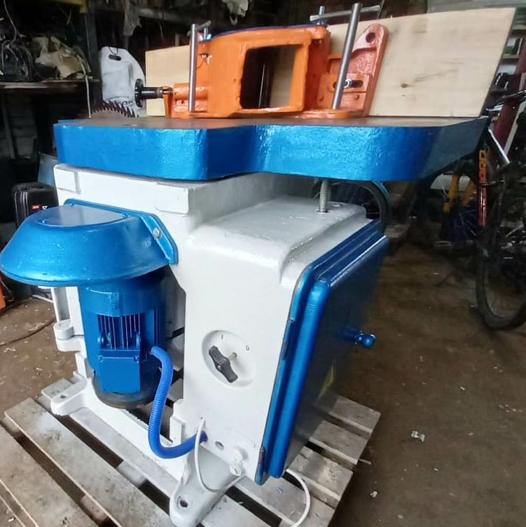 Фрезерный станок ФС-1 б/у 2ск. вращ. 6450 и 3225 об. Мин.