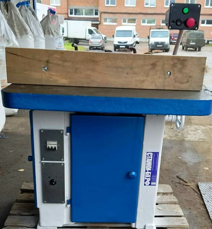 Фрезерный станок ФСШ б/у 2 скорости