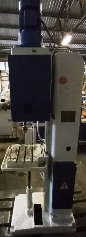 Вертикально-сверлильный станок 2С125 б/у после ремонта