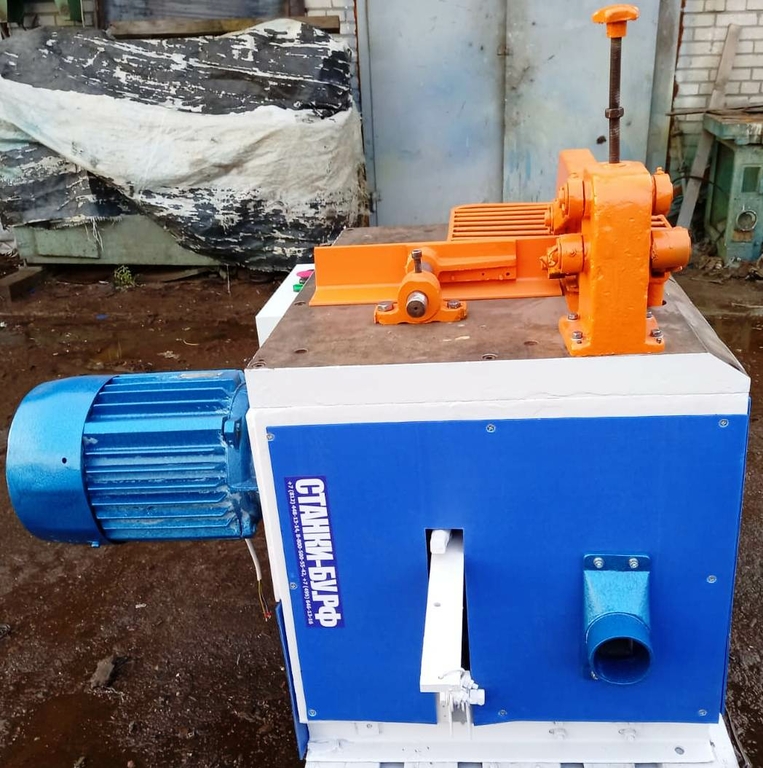 Торцовочный станок ЦКБ-40 б/у, мех. прижим заготовки