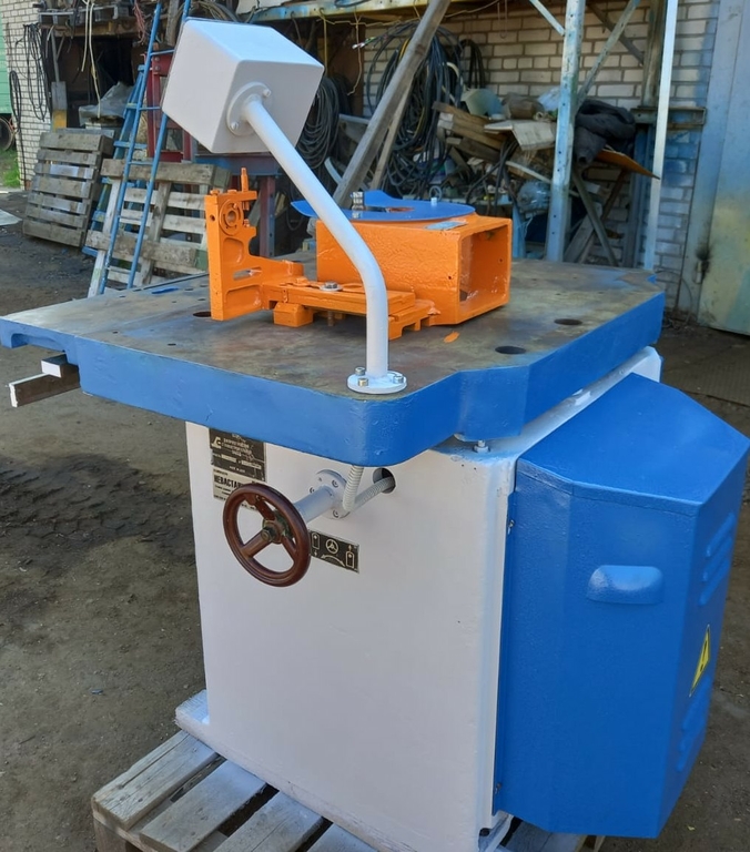 Фрезерный станок ФСШ-1А б/у 4ск. вращ.