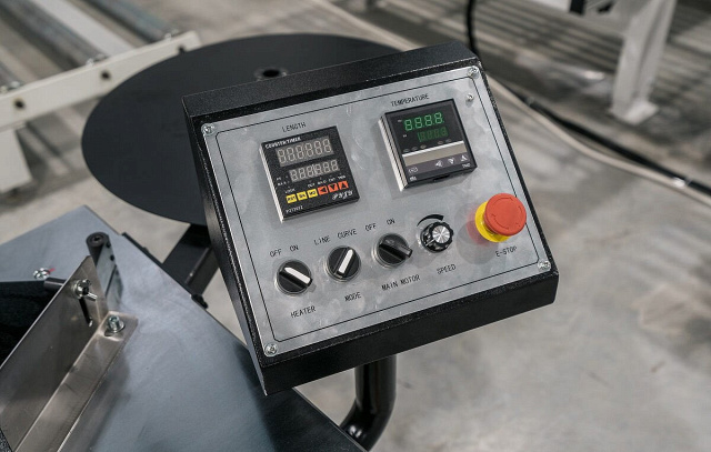 Кромкооблицовочный станок с ручной подачей Nanxing MF50S