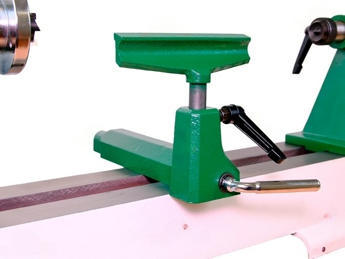 Настольный токарный станок по дереву DML 305