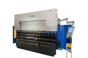 Гидравлический листогибочный пресс с ЧПУ HPB 200/2500