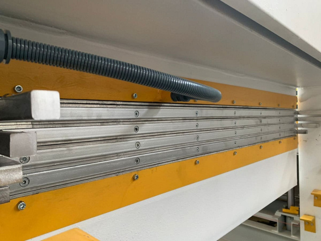 Гидравлический горячий пресс ALBA 1330/1