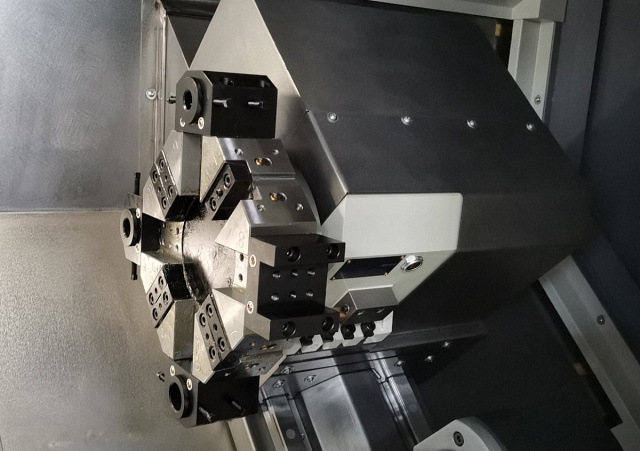 Токарный центр с наклонной станиной KTL 56/500 Fanuc