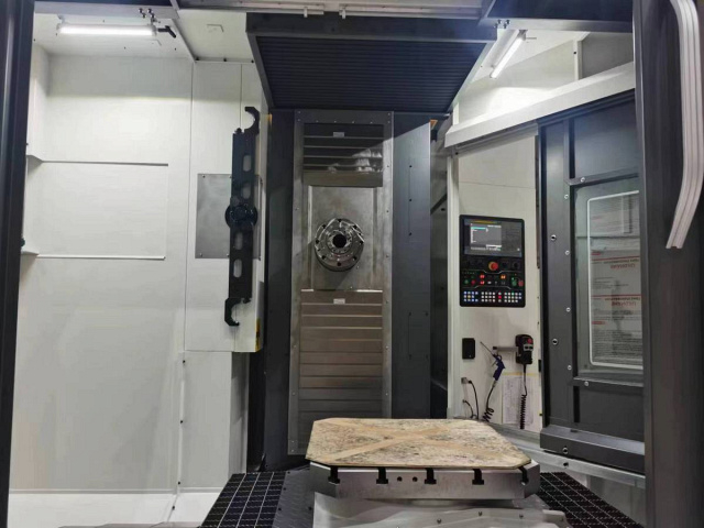 Горизонтально-фрезерный центр IRONMAC IHM-500 APC