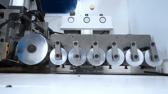 Автоматический кромкооблицовочный станок KDT KE-526G