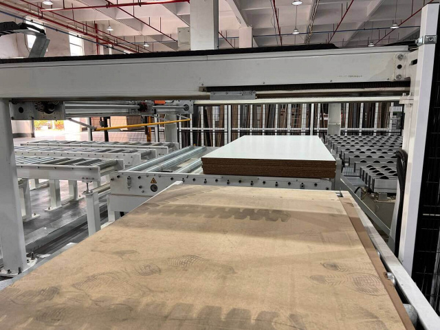 Раскроечный центр Nanxing NPL 440D