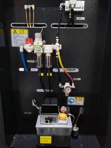 Фрезерный обрабатывающий центр SPITZEN SMX-500 (VU500)