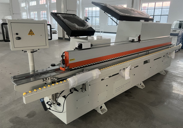 Автоматический кромкооблицовочный станок Filato Optima 515PW