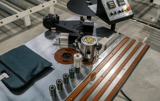 Кромкооблицовочный станок с ручной подачей Nanxing MF50S