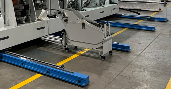 Двухсторонний автоматический кромкооблицовочный станок KDT KE-2468JHSKCAD