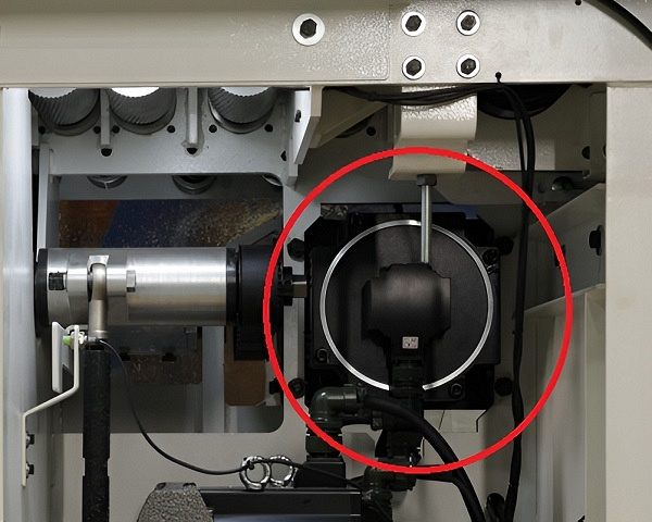 Автоматический станок для вырезки дефектов и торцовки QUADRO SpeedCut 200