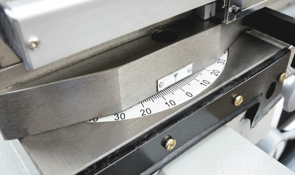 Токарный станок Metal Master Z51200 DRO RFS