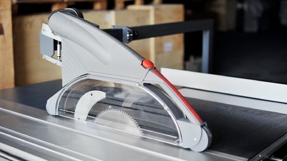 Форматно-раскроечный станок с электроподъёмом пильного узла Ltt W9D