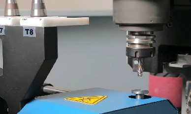Четырехосевой токарный центр с ЧПУ NESTO 4 AXIS PLUS CNC
