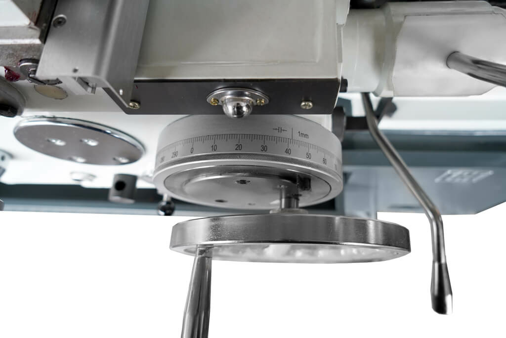 Токарно-винторезный станок Metal Master ZM 66150 DRO RFS