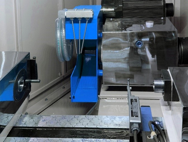 Круглошлифовальный станок UNIVEQ UGO-2040B CNC